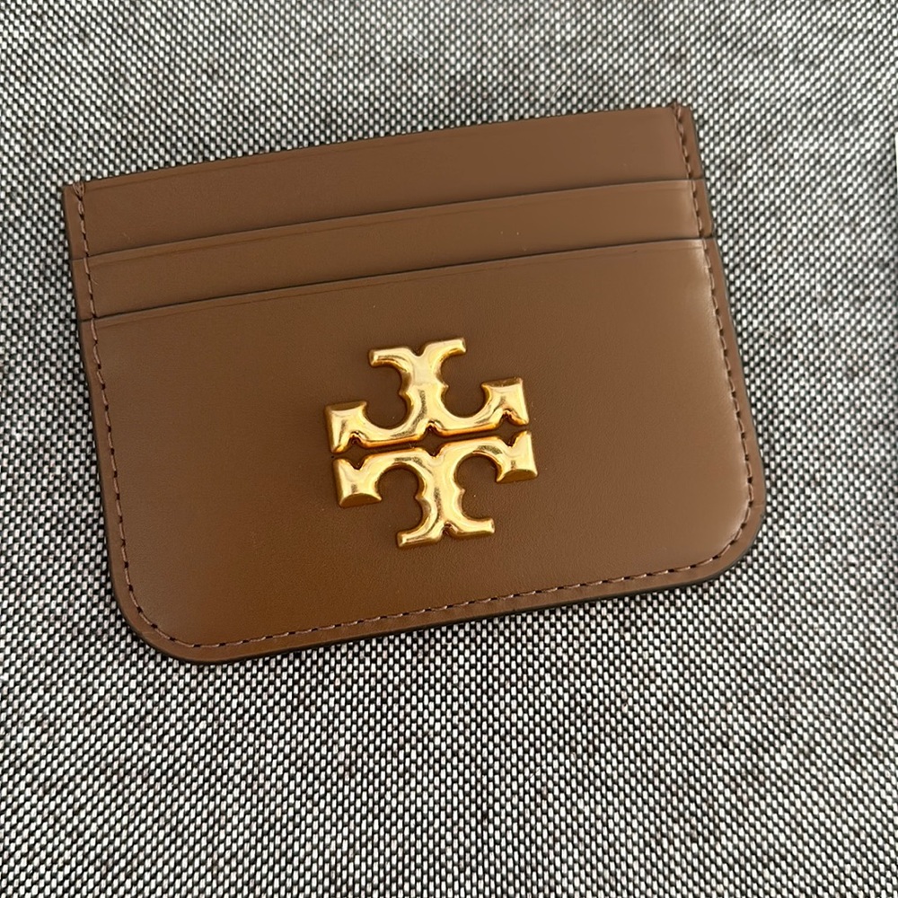 NWT Tory Burch Eleanor Card Case. Color Moose. Purchased from Tory Burch website